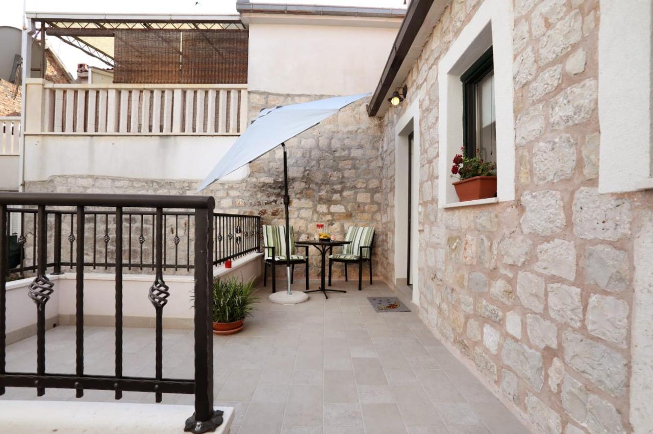 Studio Apartman Mihaella Kastela Luaran gambar