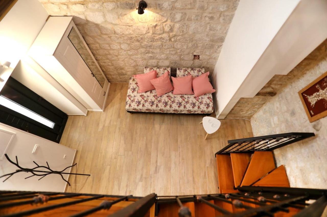 Studio Apartman Mihaella Kastela Luaran gambar